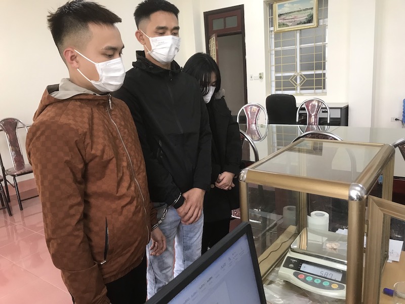 Tạm giữ hình sự 4 đối tượng tổ chức “bay, lắc” tại Sa Pa -0