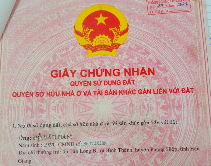 Triệt phá băng nhóm đánh tráo sổ đỏ, lừa đảo hơn 15 tỷ đồng -0