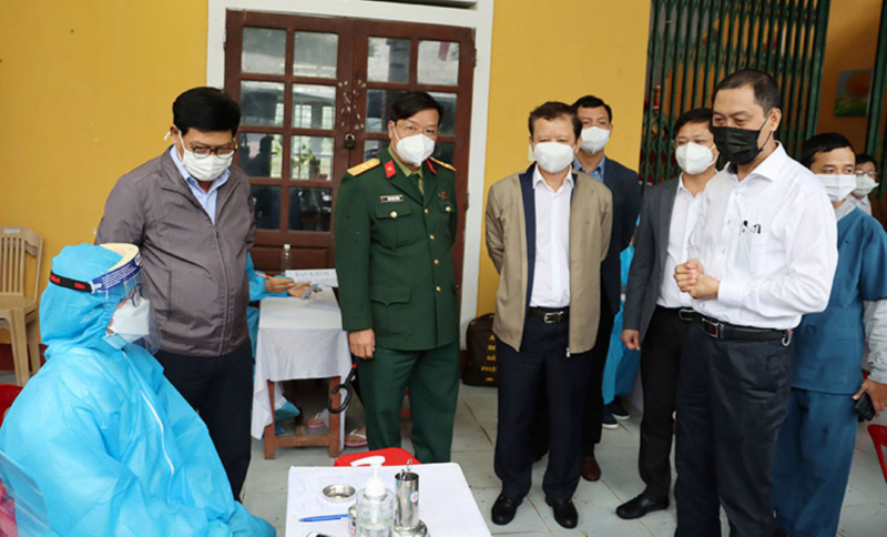 Ca nhiễm COVID-19 cộng đồng tăng cao, Bí thư Tỉnh ủy Thừa Thiên-Huế ban hành công điện khẩn -0