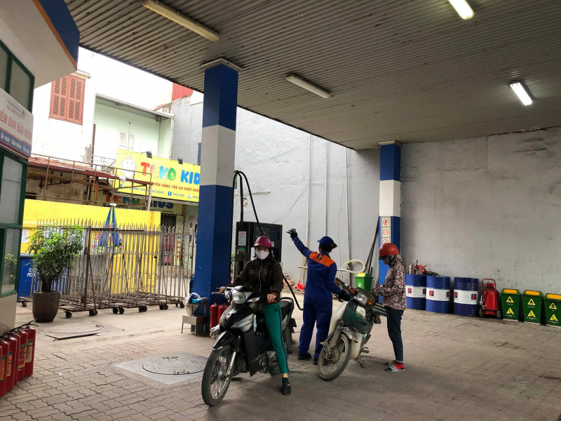 Giá xăng dầu đồng loạt giảm mạnh -0