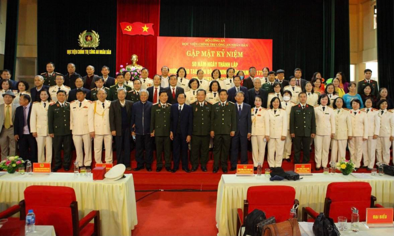 Gặp mặt kỷ niệm 50 năm ngày thành lập Trường Đào tạo Cán bộ an ninh miền Nam -0