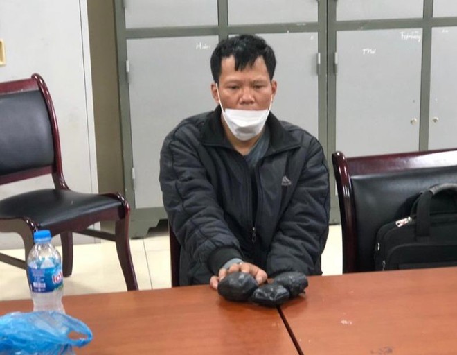 Khởi tố, tạm giam đối tượng mua bán 26 