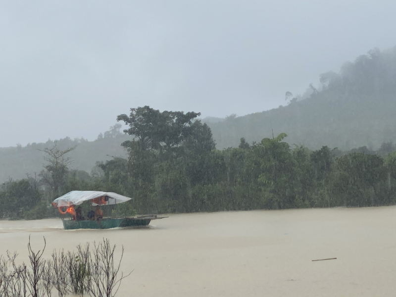 Lập sở chỉ huy sẵn sàng di dời dân trong lòng hồ Krông Pách thương -0