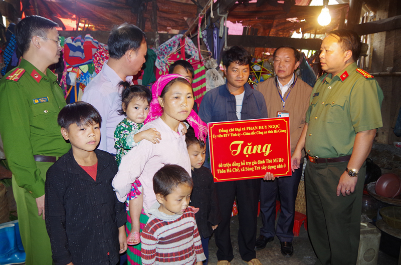 Công an tỉnh Hà Giang hỗ trợ xây dựng hơn 300 nhà ở cho người có ...
