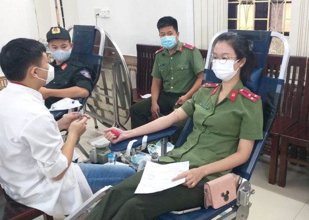 Tuổi trẻ Công an tỉnh Thừa Thiên-Huế đi đầu trong vận động hiến máu tình nguyện -0