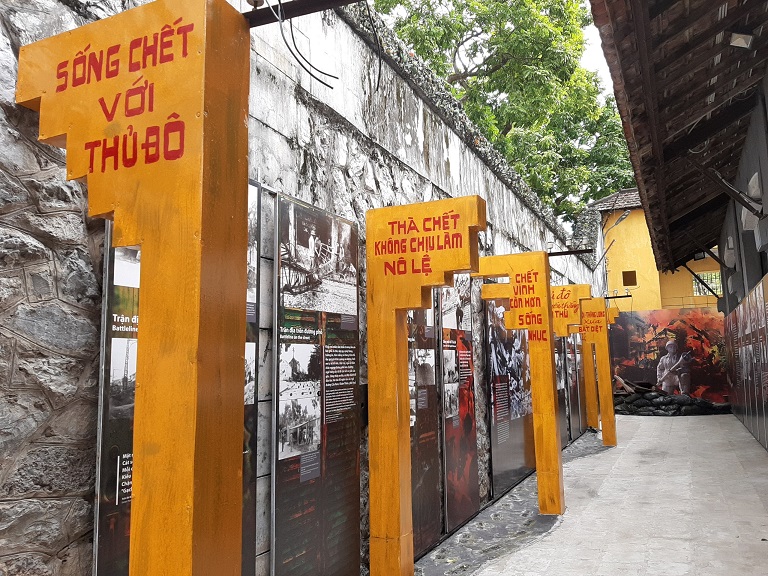 Exhibition highlights Hanoi war -0