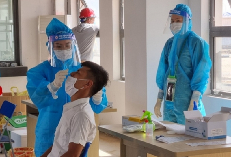 Hải Phòng tạm dừng cấp phép thuyền viên lên bờ  để ngăn biến chủng Omicron -0