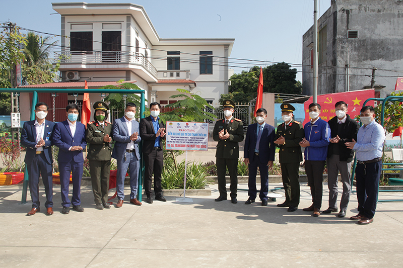 Thanh niên Công an Bắc Giang với chương trình tình nguyện mùa Đông năm 2021 -0