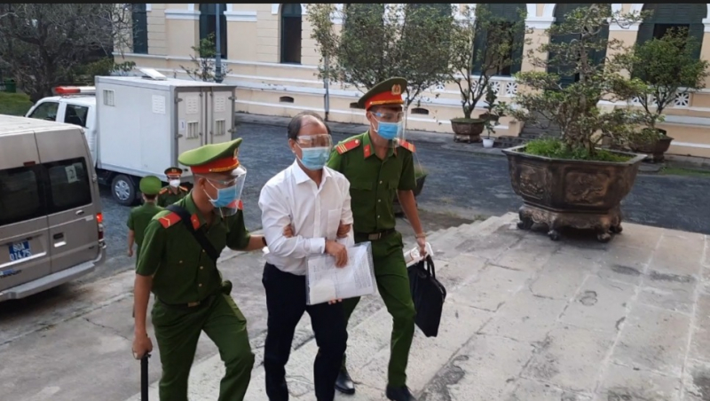 Xét xử cựu phó Chủ tịch TP Hồ Chí Minh Trần Vĩnh Tuyến cùng 18 đồng phạm -0