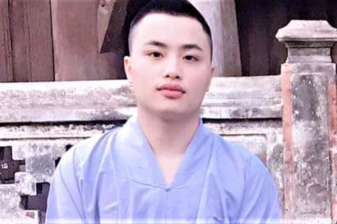 Khi giang hồ nhận con nuôi -0