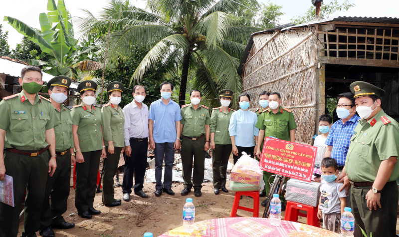 Công an TP Cần Thơ thực hiện hiệu quả mục tiêu kép -0