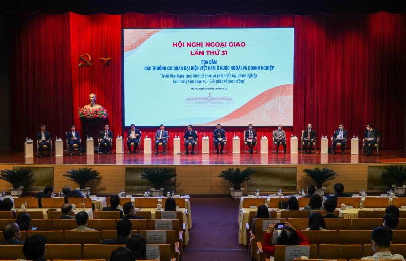 Diplomatic sector seeks ways to support business community to enter overseas market -0