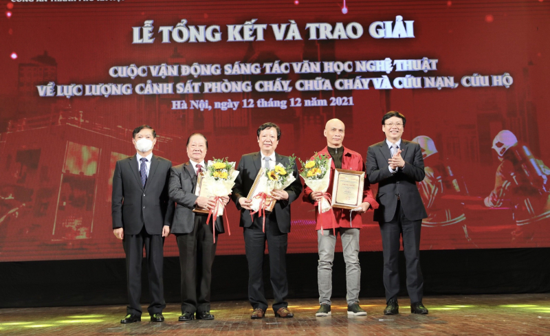 Trao giải Cuộc vận động sáng tác văn học nghệ thuật về Cảnh sát PCCC và CNCH -0