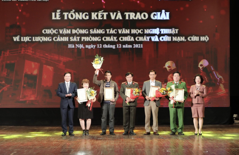 Trao giải Cuộc vận động sáng tác văn học nghệ thuật về Cảnh sát PCCC và CNCH -0