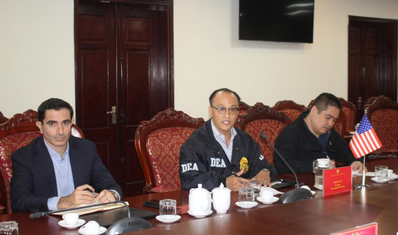 Công an tỉnh Hòa Bình làm việc với Đại sứ quán Hoa Kỳ về công tác phòng chống ma túy -2