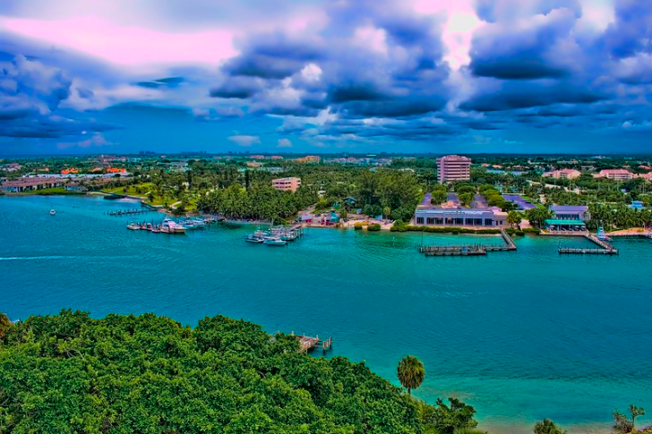 Vị trí khan hiếm làm nên giá trị và đẳng cấp chủ nhân của Grand Bay Halong Villas -0