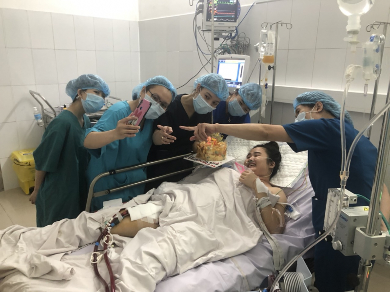 Đà Nẵng: Kỳ tích cứu sống sản phụ tim ngừng đập -0