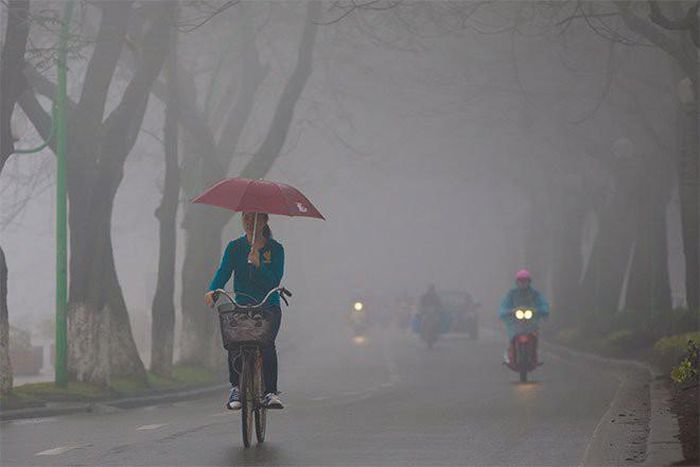 Hà Nội sương mù, trời rét mướt -0