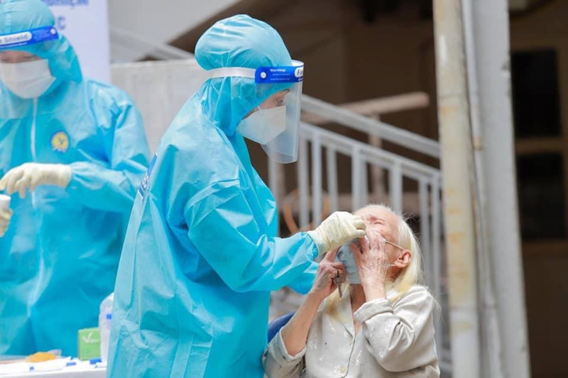 Hà Nội thêm 1.400 ca mắc COVID-19, quận Nam Từ Liêm dẫn đầu với 250 F0 -0