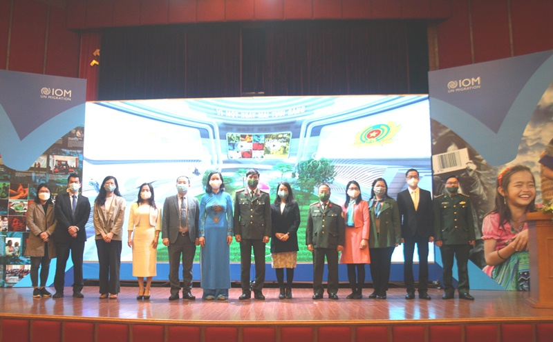 Khai mạc Triển lãm -0