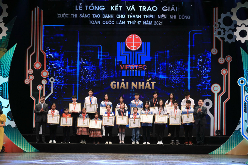 Trao giải cuộc thi sáng tạo thanh thiếu niên nhi đồng toàn quốc lần thứ 17 -0