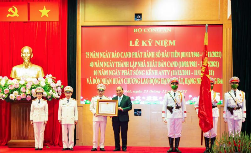 Public security press, media and publishing sector honored with Labor Medals -0
