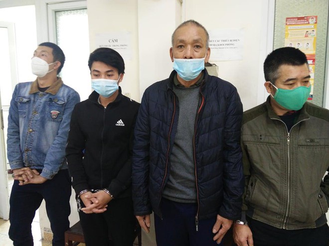 Rủ em vợ “đột nhập” trộm cắp hàng hàng chục xe máy -0