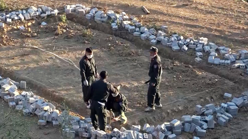 Nỗ lực hoàn thiện hơn 1.000 nhà ở cho hộ nghèo ở Điện Biên Đông trước Tết Nguyên đán -1