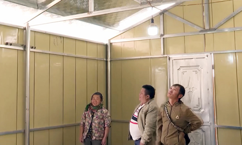 Nỗ lực hoàn thiện hơn 1.000 nhà ở cho hộ nghèo ở Điện Biên Đông trước Tết Nguyên đán -0