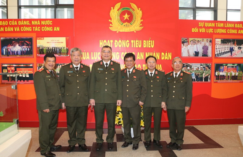 Xây dựng lực lượng CAND chính quy, tinh nhuệ hiện đại -0