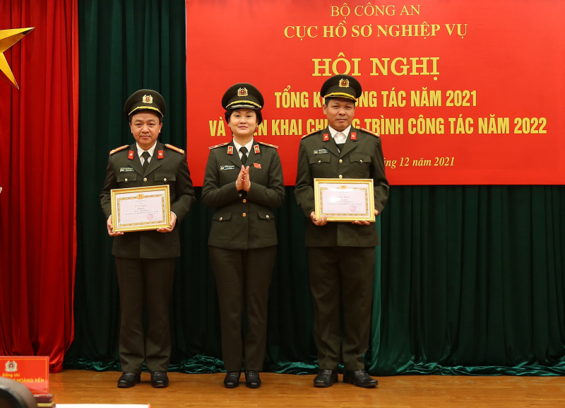 Xây dựng Cục Hồ sơ nghiệp vụ trở thành Trung tâm thông tin nghiệp vụ của lực lượng CAND -0