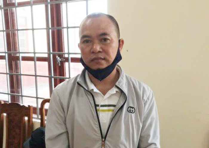 Thuê người làm giả GCNQSD đất để mang đi thế chấp hơn 8 tỷ đồng -0