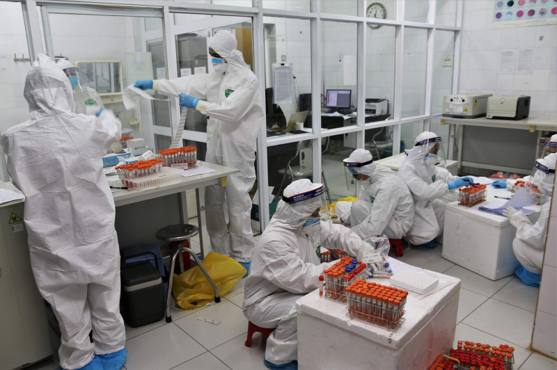 Ngày 1/1, giảm 1.645 ca mắc COVID-19, thêm 5 người nhập cảnh ở TP Hồ Chí Minh nhiễm biến thể Omicron -0