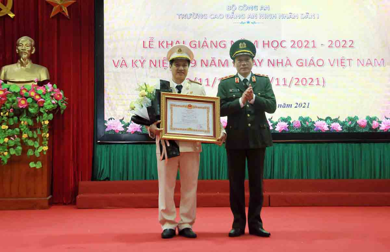 Thành tích ấn tượng của Nhà giáo Ưu tú trẻ nhất lực lượng CAND năm 2021 -0