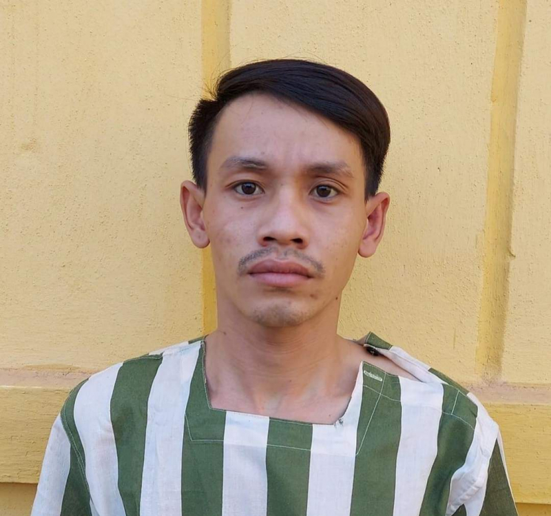 Đẩy bạn té ngã xuống đường để cướp xe gắn máy -0