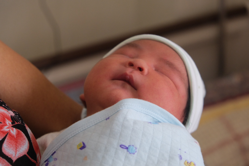 Một bé trai ra đời nặng hơn 5kg tại Bệnh viện Hùng Vương  -0