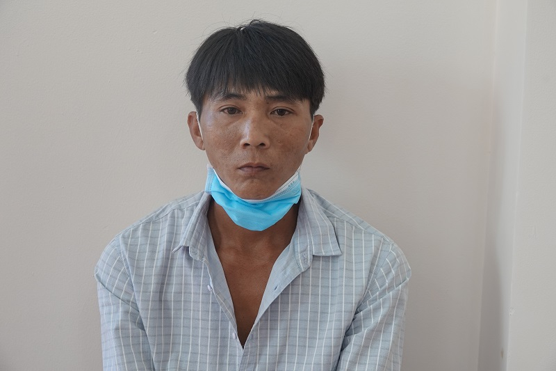 Dùng cưa máy tấn công người khác -0