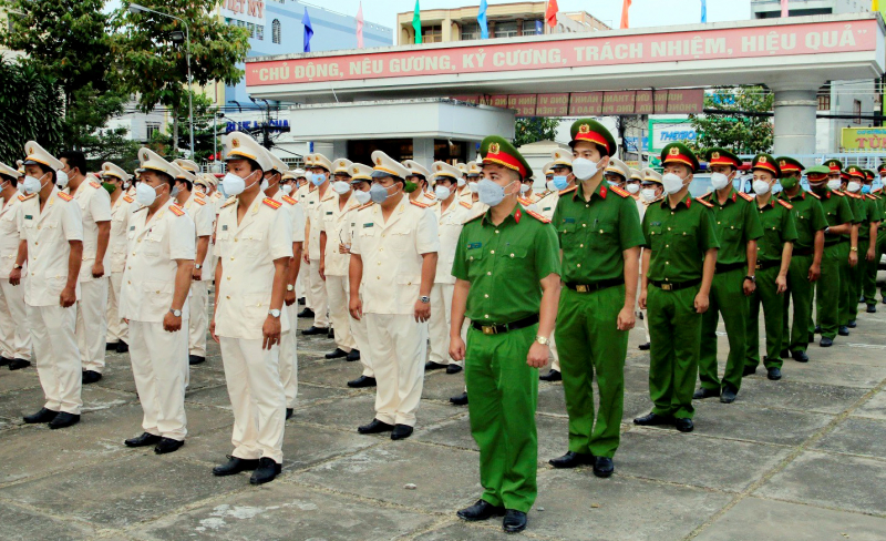 An Giang chuyển toàn bộ mô hình Công an xã bán chuyên trách sang chính quy -0