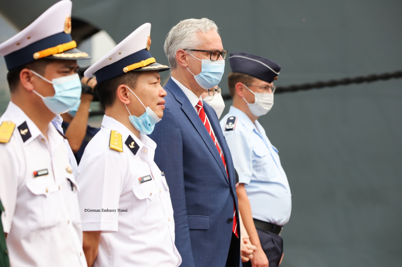 Lần đầu tiên một tàu Hải quân Đức tới thăm Việt Nam -0