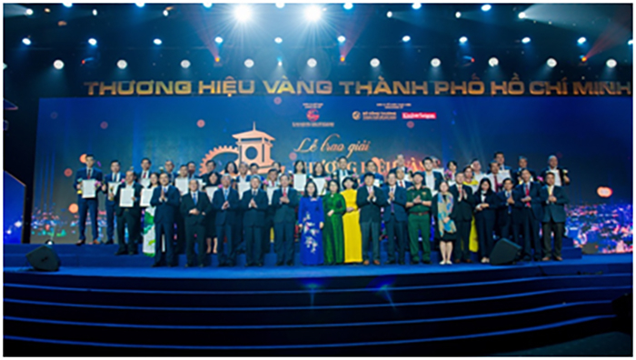 Tập đoàn Hưng Thịnh nhận giải thưởng Thương hiệu Vàng TP HCM 2021 -0