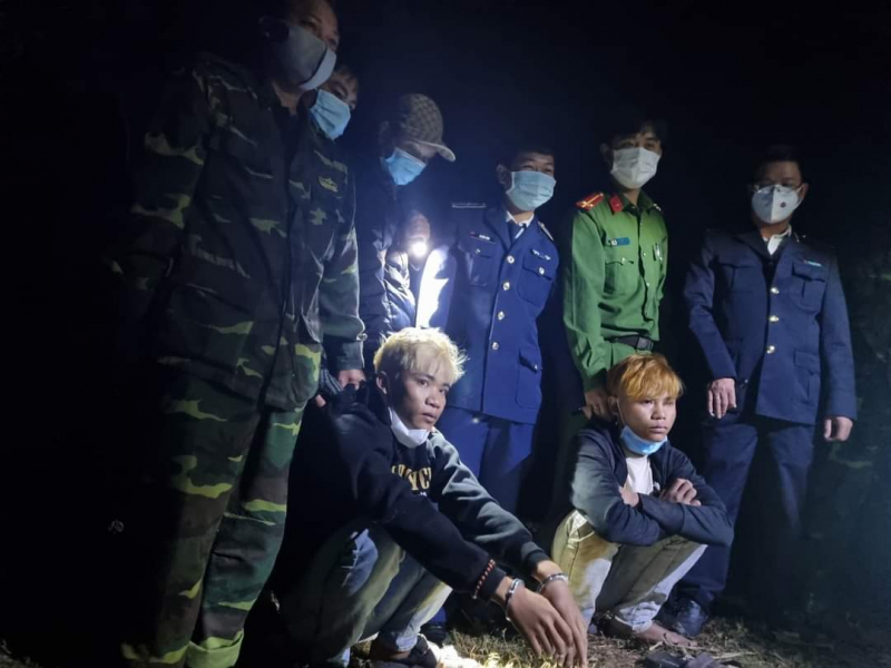 Một đêm bắt 2 vụ vận chuyển, tàng trữ ma túy ở vùng biên giới -1