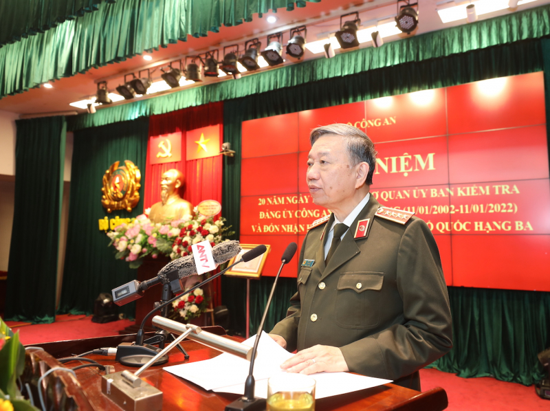 Cơ quan Ủy ban Kiểm tra Đảng ủy Công an Trung ương đón nhận Huân chương Bảo vệ Tổ quốc hạng Ba -0