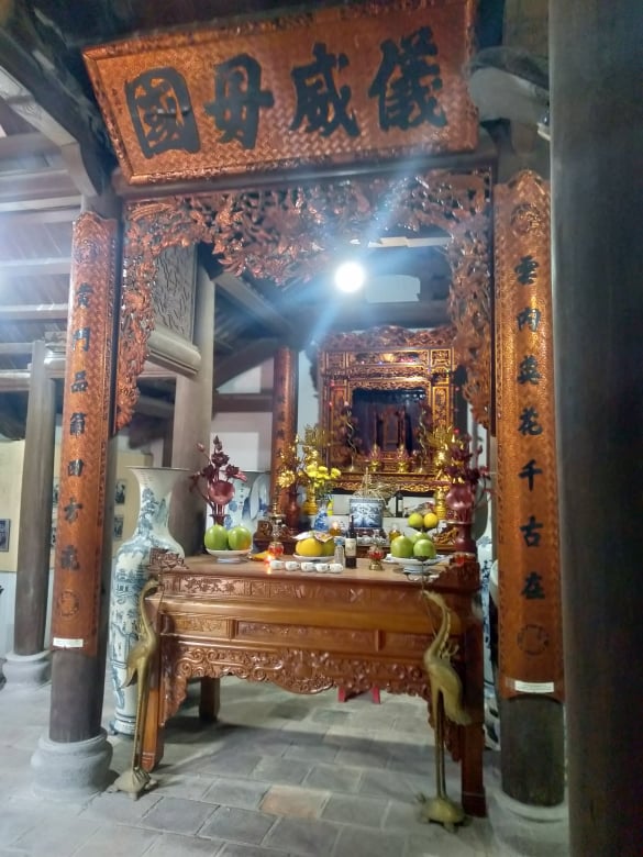 Tri ân người con gái họ Hoàng -1