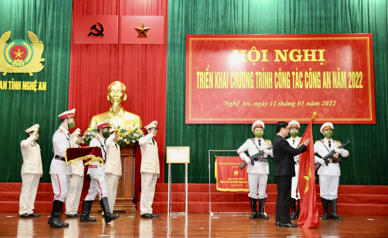 Nhiều kết quả đáng ghi nhận ở Công an tỉnh 7 năm liền được Thủ tướng Chính phủ tặng Cờ xuất sắc -0