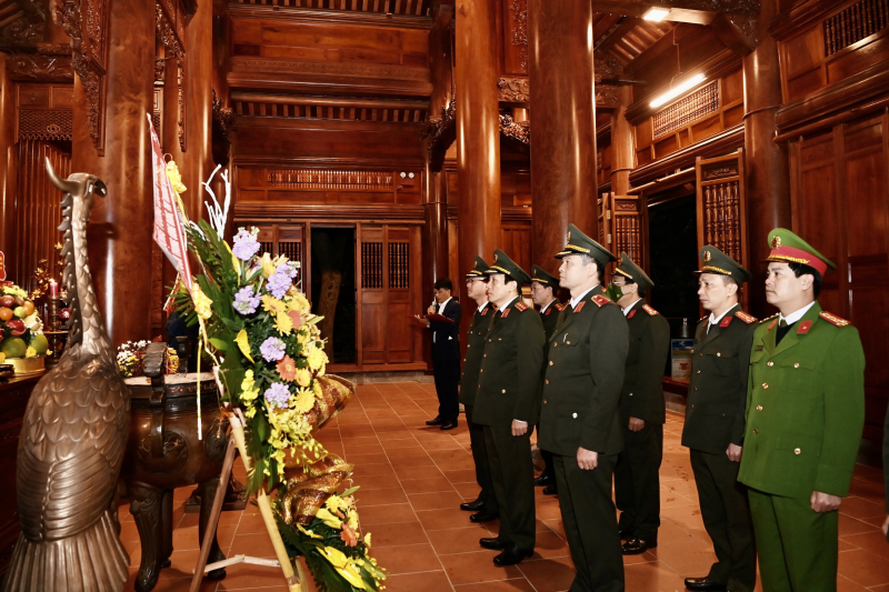 Nhiều kết quả đáng ghi nhận ở Công an tỉnh 7 năm liền được Thủ tướng Chính phủ tặng Cờ xuất sắc -0