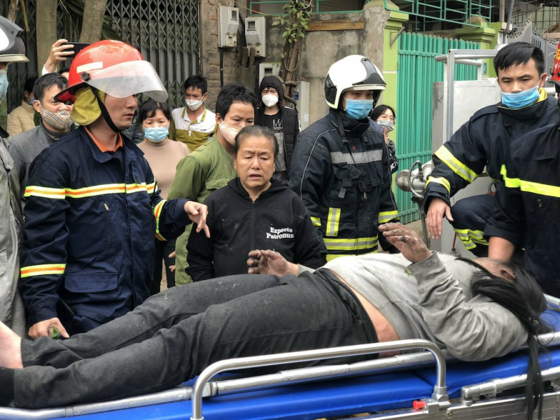 Người dân được tuyên truyền mở cửa thoát hiểm, đã cứu sống một cháu bé khỏi “biển lửa” -0