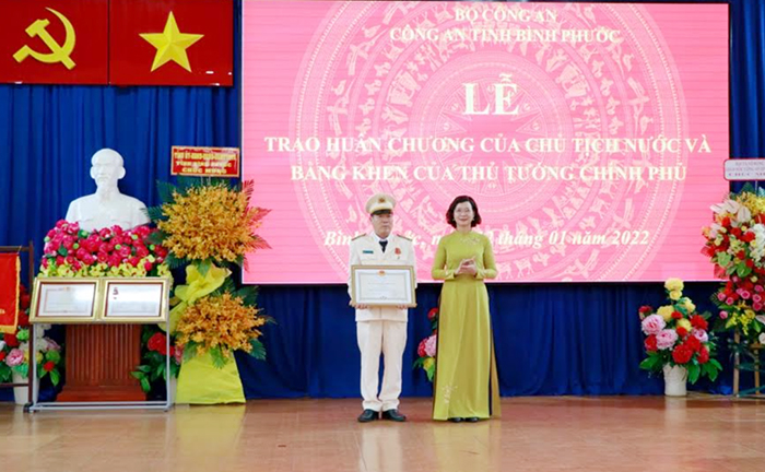 Xây dựng lực lượng Công an trong sạch, vững mạnh, chỗ dựa tin cậy của Đảng, Nhà nước và nhân dân -0