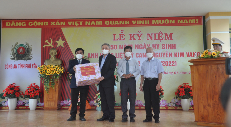 Kỷ niệm 50 năm ngày Anh hùng liệt sĩ CAND Nguyễn Kim Vang hy sinh -0