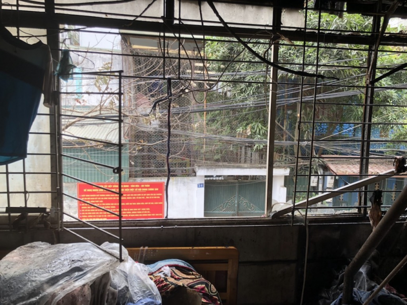 Người dân được tuyên truyền mở cửa thoát hiểm, đã cứu sống một cháu bé khỏi “biển lửa” -2