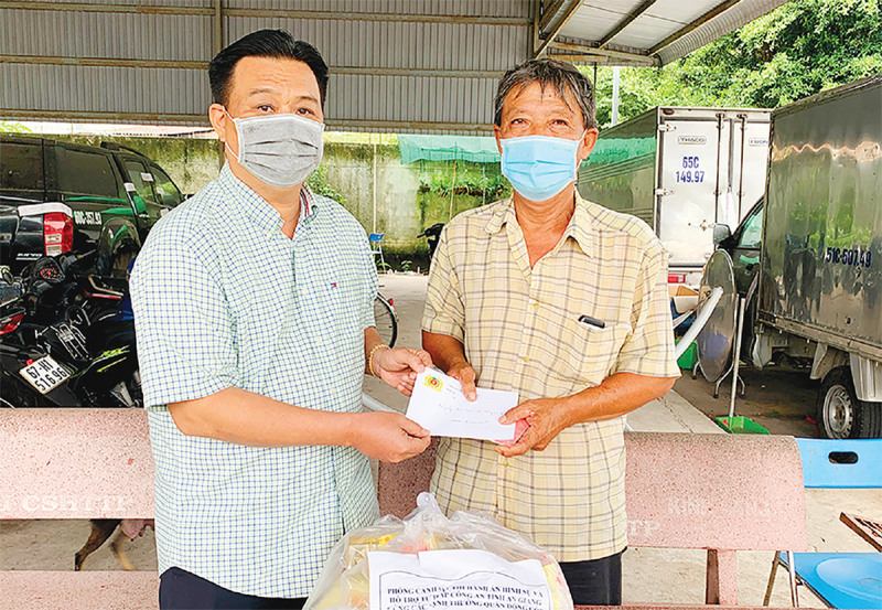 Tầm nã giữa mua dịch -1